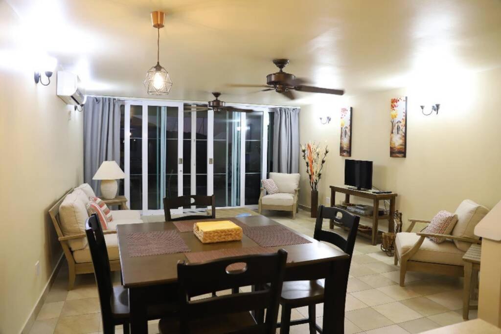 A Beautiful Villa In A Prime Location Of Jolly Jolly Harbour Exterior photo
